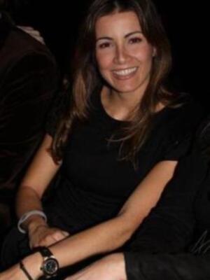 Viki Martín Berrocal, rodeada de su familia y amigos famosos triunfó en Jerez con su nueva colección