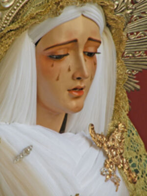 La procesión de todo un barrio por el Cristo de la Caridad de la barriada de los Príncipes.