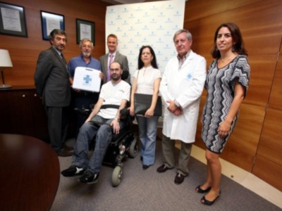 Asepeyo otorga 18.000 euros en ayuda social  a dos trabajadores de Sevilla  