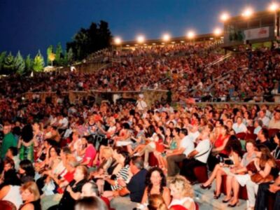 Isabel Pantoja, arrasa en Córdoba 