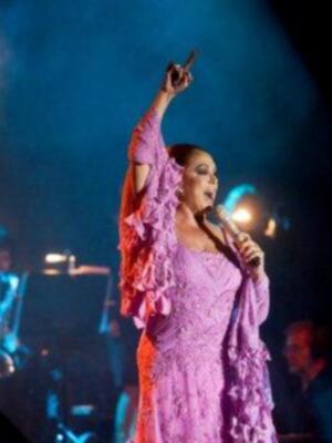 Chavely y Falete fans números uno de Isabel Pantoja en San Fernando el domingo ante 4.000 personas