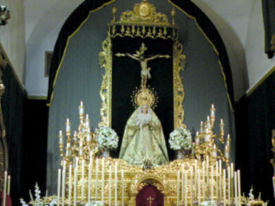 Espectacular altar de cultos de Triduo en honor a María Stma. de las Angustias Coronada de Alcalá del Río‏