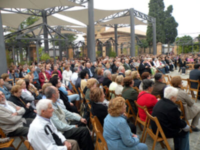 El arzobispo de Sevilla presidio la misa del día de los Difuntos