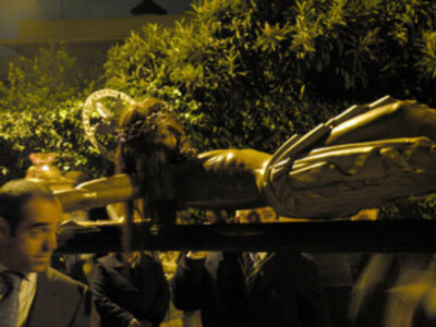  El Cristo de San Agustín dio la bendición por la feligresía de la Parroquia de Santa Clara.