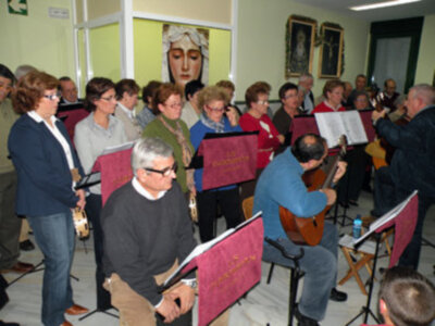 Santa Misa de Navidad, en la Residencia de Mayores, asistida, Virgen de las Angustias de Alcalá del Río.