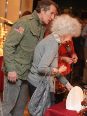 La duquesa de Alba en el rastrillo de Sevilla