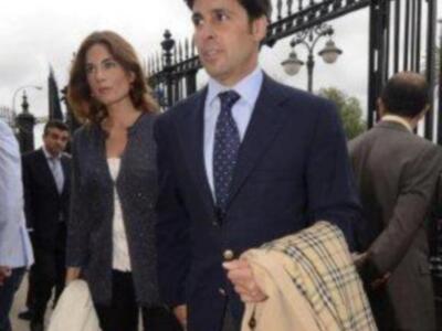 Lourdes Montes y la duquesa de alba fueron a ver torear a Francisco Rivera a la maestranza y después al hotel