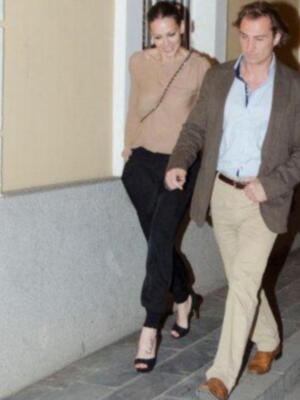 Numerosos personajes conocidos en Feria de Sevilla 2012