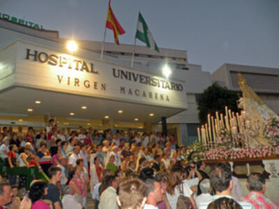 Medio siglo de devoción de todo un barrio, la huerta del Carmen.