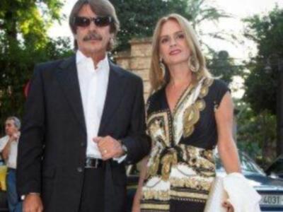 Ana Rosa Quintana, de boda en Sevilla con pantalones de Lamé