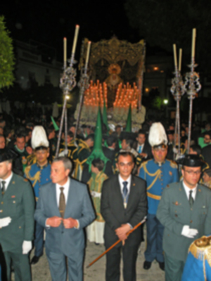 Esplendor de Jueves Santo en la Hermandad de la Vera-cruz de Alcalá del Río