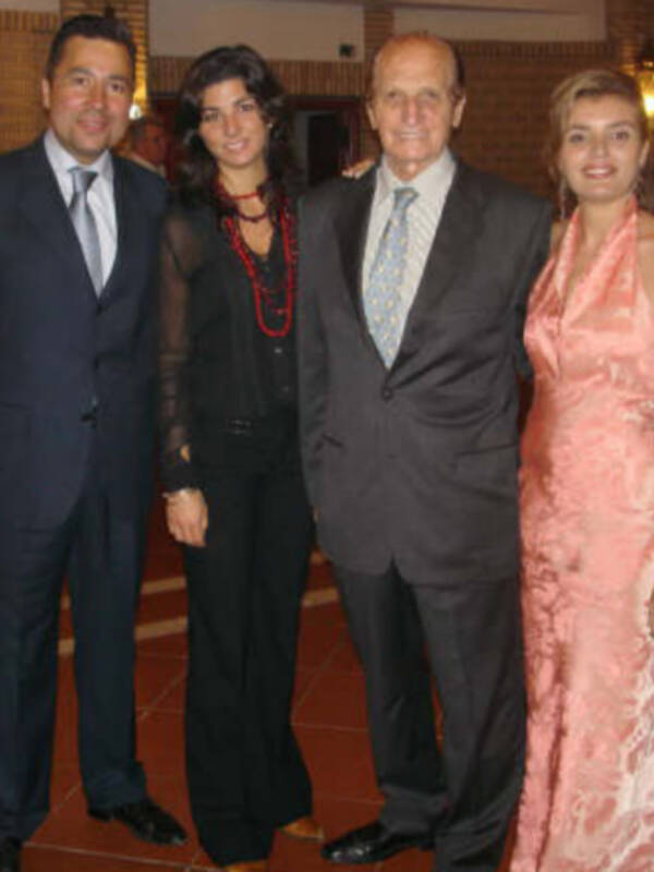 Los hermanos Peralta recibieron un premio Master que presentaron Paz de Alarcon y Pepe da Rosa