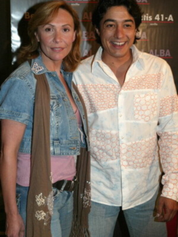 Juan Valderrama muy feliz con su novia Rosa Peña directora de cine