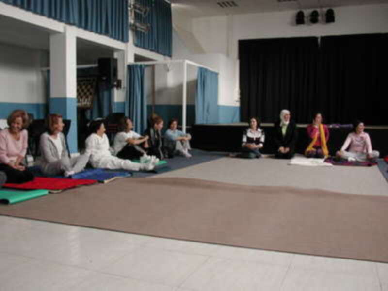 Yoga para bebés y sus madres en Gines