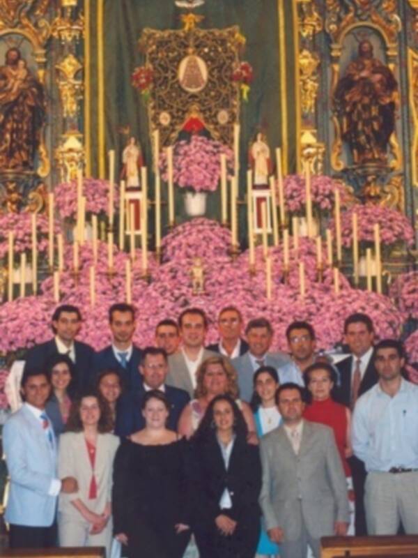 Homenaje al Coro del Rocío de Gines en el 35 aniversario de su fundación