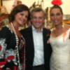 Paulino Plata con Maria Jose Suarez y Raquel Revuelta