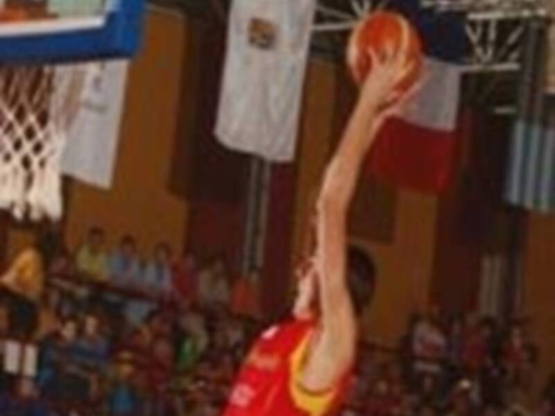 La selección U16 de baloncesto masculino se alza con el X Torneo Internacional Villa de Íscar