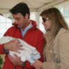 Alvaro Muñoz Escassi con Lara Dibildo y su hijo