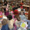 Los niños, protagonistas del inicio de la Semana del Libro de Gines