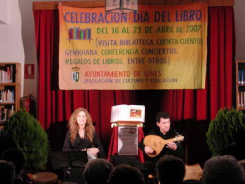 El Ayuntamiento de Gines reparte 1.000 ejemplares de 'El Cantar del Mío Cid'