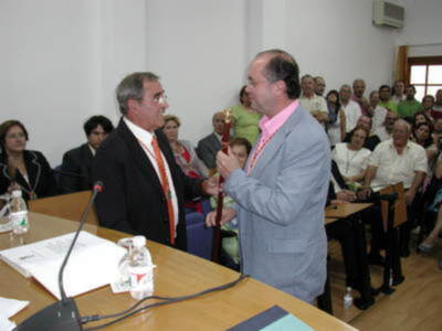 El socialista Manuel Camino, investido como nuevo Alcalde de Gines
