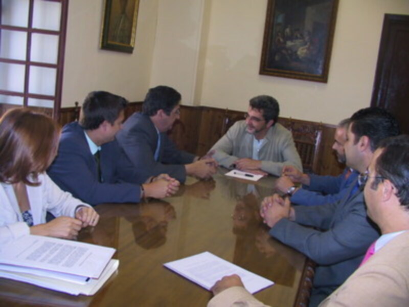 Abogados de Alcala piden al alcalde unificar los Juzgados en un solo edificio  