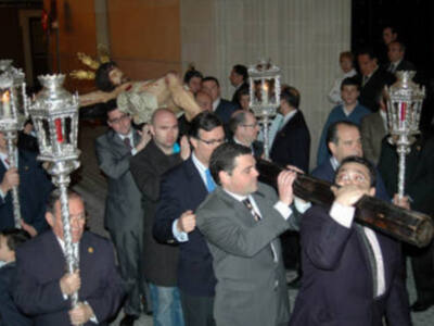 Recordatorio mañana sábado Vía Crucis de San Román y Sta. Catalina, con la colaboración de las hermandades de la feligresía.
