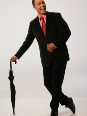 Alexis Valdés celebra 25 años de humor en Miami