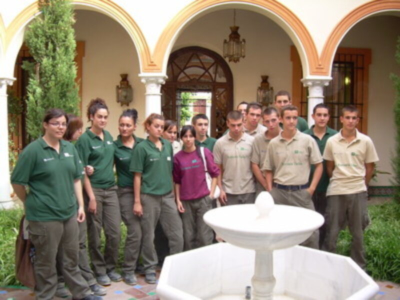 La Biblioteca Municipal de Espartinas organiza un club de lectura