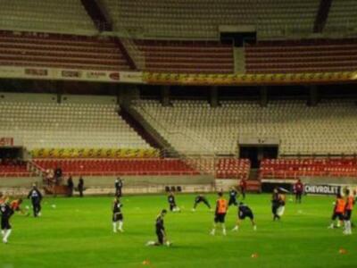 España ha entrenado esta tarde a puerta abierta en el Sánchez Pizjuan 