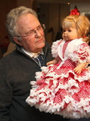 La infanta Leonor ya tiene traje de flamenca, el diseñador de las folclóricas, Justo Robles Salao