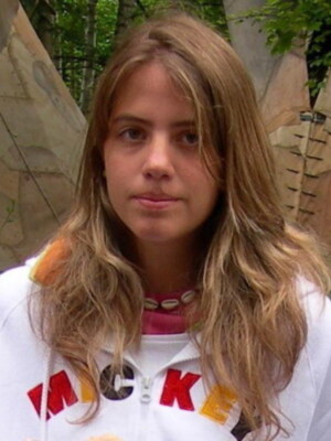 El ex amigo de Marta del Castillo confiesa que la mato y arrojo su cuerpo al rio en compañía de un amigo y un primo de este menor detenido.Sigue la busqueda en el rio Guadalquivir.