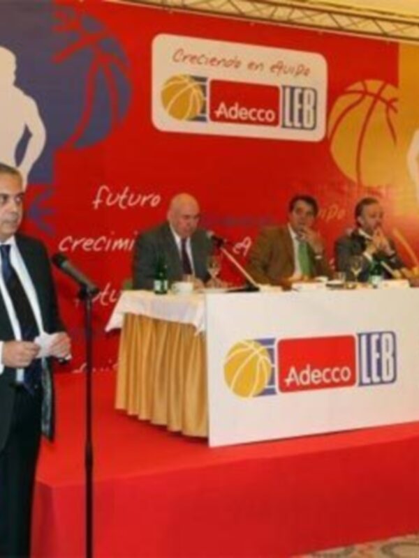 Eduardo Inda, en el desayuno inaugural: El crecimiento de la FEB es el mejor ejemplo para los clubes