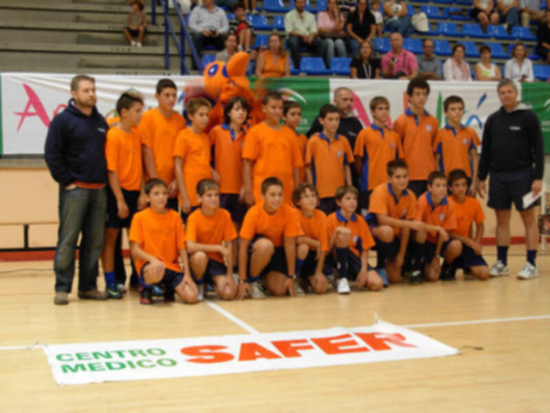 INICIO DE LA TEMPORADA PARA LOS EQUIPOS INFANTIL Y DE SEGUNDA DIVISIÓN MASCULINOS DEL CLUB DE HOCKEY SAN FERNANDO