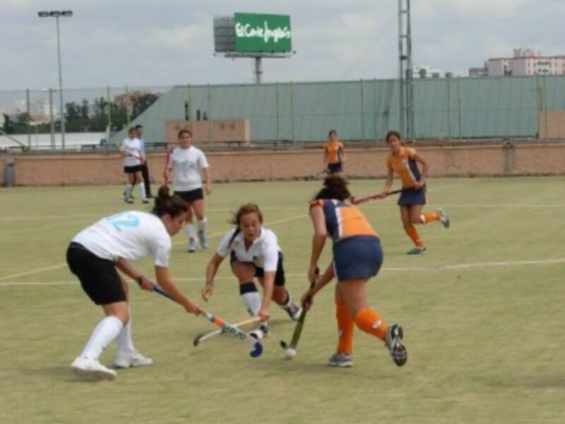 DERROTA A PESAR DE UN GRAN PARTIDO DE LAS CADETES DEL CLUB DE HOCKEY SAN FERNANDO EN LA LIGA ANDALUZA FEMENINA ÚNICA