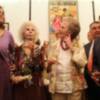 La Duquesa de Alba, la primera en pisar la Feria de Abril con Curro Romero y Carmen Tello