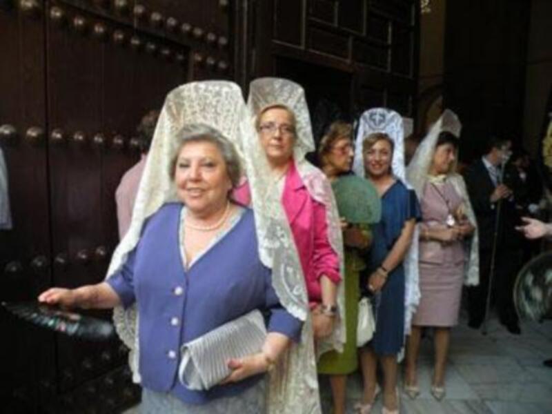 La virgen del Carmen la reina de las procesiones de gloria