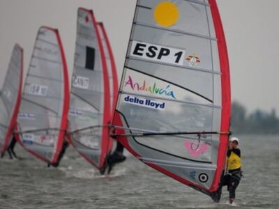 Blanca Manchón se aferra a la primera posición en aguas de Holanda