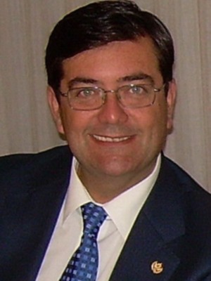 José María Gómez Ruiz,  presentara  su candidatura como hermano Mayor de la Soledad de San Lorenzo  