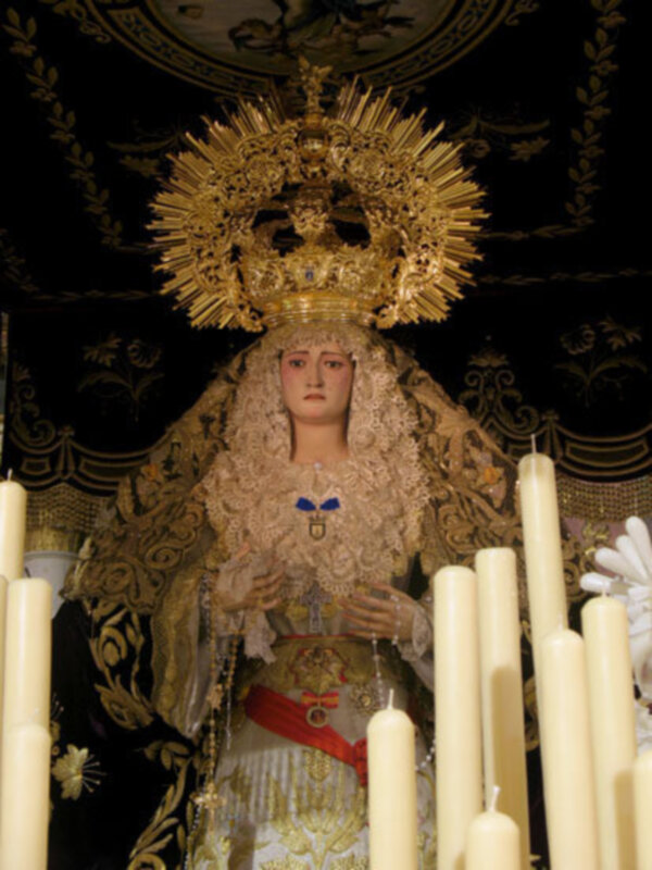 Imposición de la Medalla de Oro de Chipiona a la Virgen de Los Dolores  