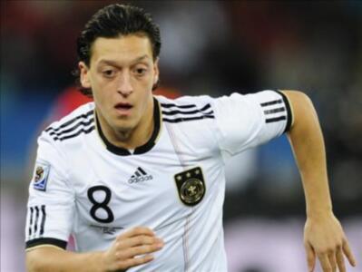 El Real Madrid ficha a Özil