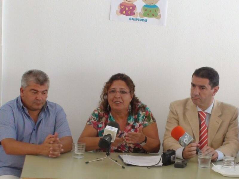 La Delegada de Educación inaugura el curso de escuelas infantiles en Chipiona