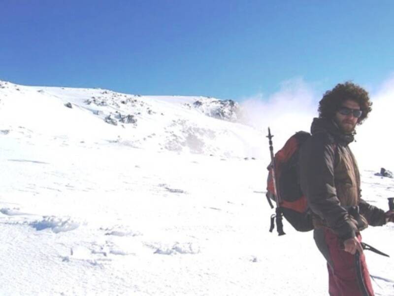 El montañero sevillano Tony raigón pelos a por la cumbre del Cho Oyu