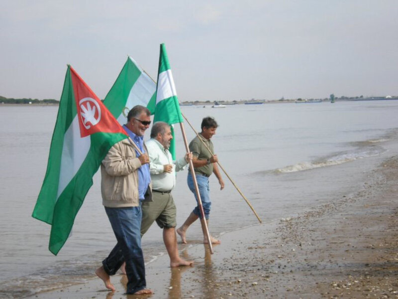 Los andalucistas toman la desembocadura del Guadalquivir 