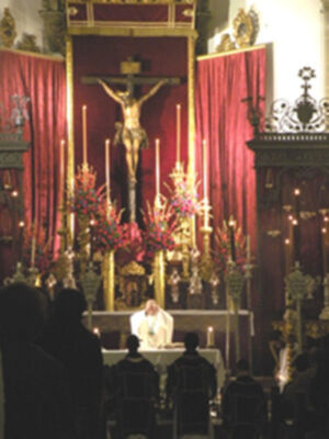 Galería del Altar del Quinario en Honor del Stmo Cristo de la Buena Muerte, de la Hermandad de la Hiniesta