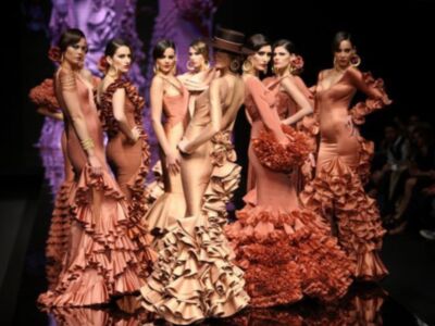 Viki Berrocal, con once kilos menos,  presenta su nueva colección en Sevilla con Virginia Troconis, Marta Sánchez, Boris, Ana García Siñeriz y Nuria March