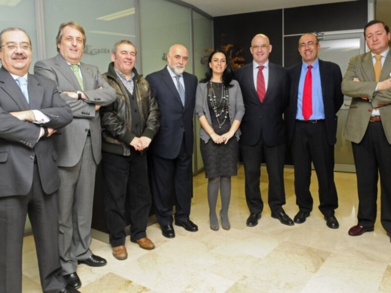 Las consultoras de comunicación andaluzas se reúnen con el secretario general de la CEA para analizar la situación del sector en Andalucía
