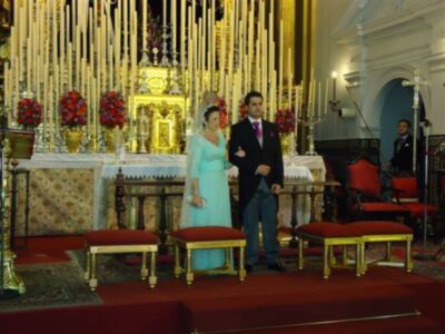 Jesus Angel Antunez Gonzalez y Fatima Fernandez Gomez han contraido matrimonio religioso en Sevilla 