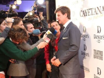 Los Alba apoyan a Cecilia Gómez la ex de Fran Rivera en Sevilla