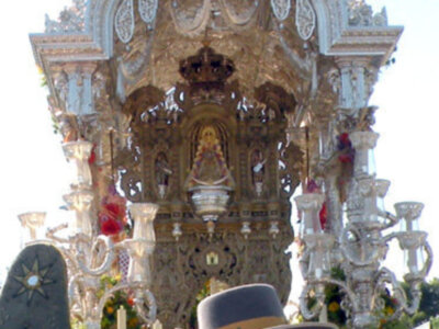 La Hermandad del Rocío de Triana, devuelta por la calle Real de Castilleja